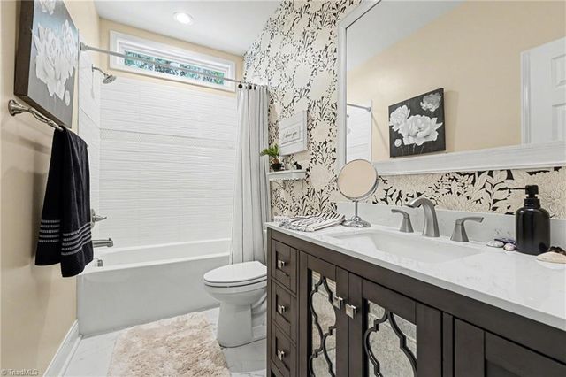 820 Sunset Pointe Drive, Salisbury, NC 28146