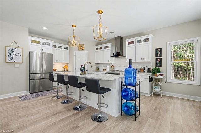 820 Sunset Pointe Drive, Salisbury, NC 28146