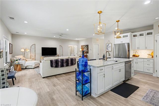 820 Sunset Pointe Drive, Salisbury, NC 28146