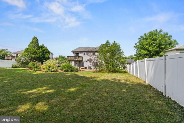 22 HORIZON DR, Fredericksburg, PA 17026