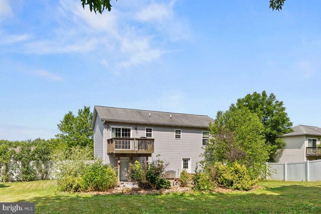 22 HORIZON DR, Fredericksburg, PA 17026