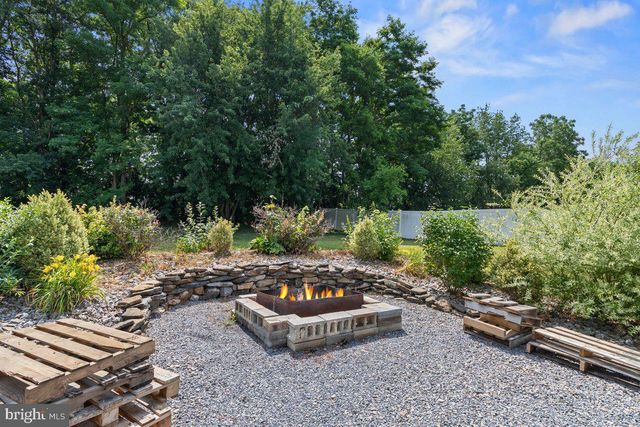 22 HORIZON DR, Fredericksburg, PA 17026