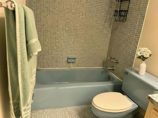 2851 S Palm Aire Drive 405, Pompano Beach, FL 33069
