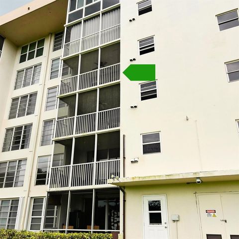 2851 S Palm Aire Drive 405, Pompano Beach, FL 33069