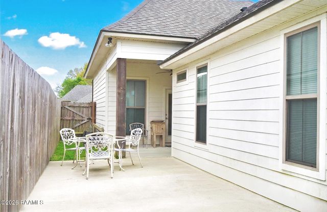 106 Lukes Hollow Lane, Lafayette, LA 70508