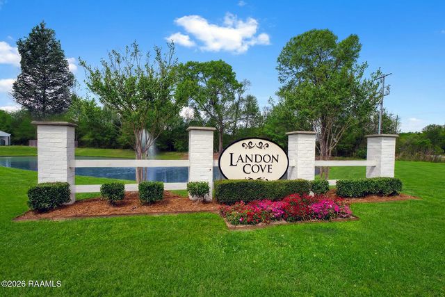 106 Lukes Hollow Lane, Lafayette, LA 70508