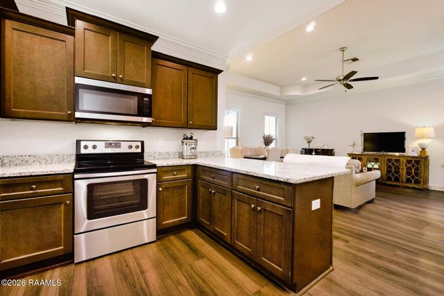 106 Lukes Hollow Lane, Lafayette, LA 70508