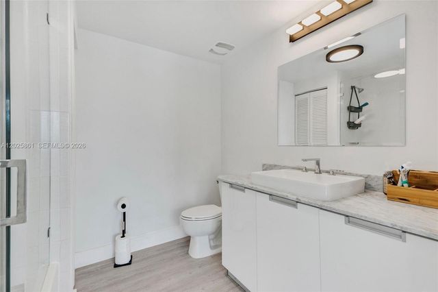 1881 79th St Cswy 1404, North Bay Village, FL 33141