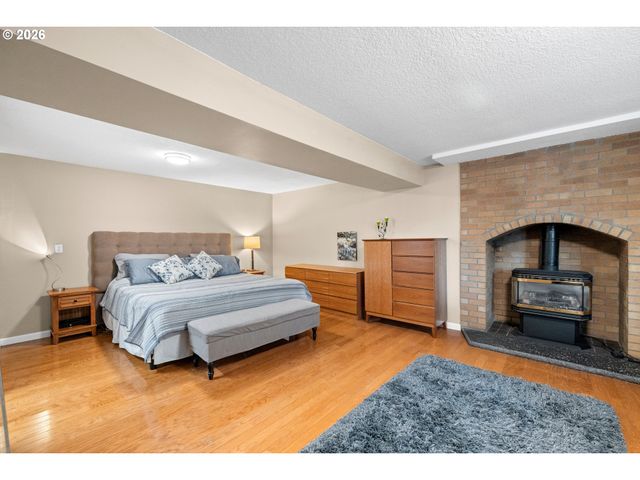 5676 Se HILLWOOD Cir, Milwaukie, OR 97267