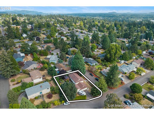 5676 Se HILLWOOD Cir, Milwaukie, OR 97267