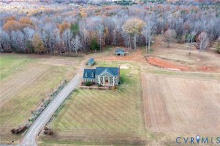 16320 Locust Run Dr, Montpelier, VA 23192