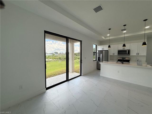 2618 69th ST W, Lehigh Acres, FL 33971