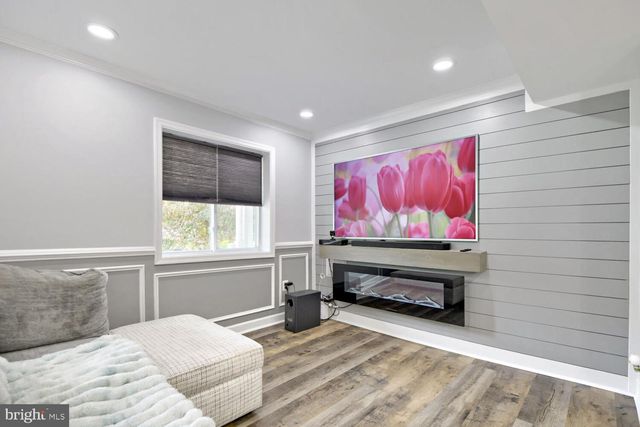 606 MEADOW RD, Baltimore, MD 21206