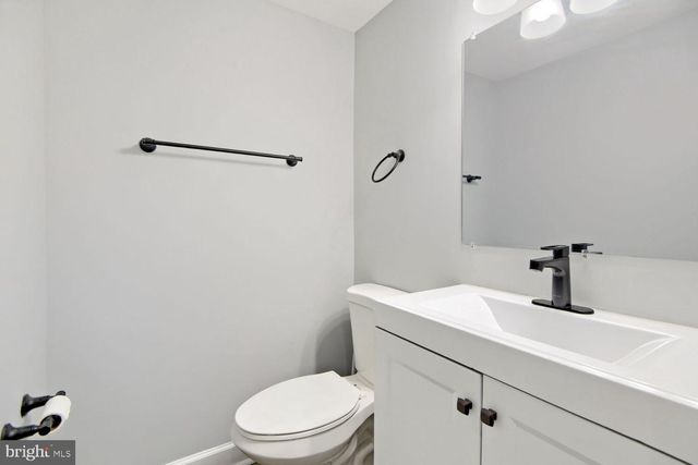 606 MEADOW RD, Baltimore, MD 21206