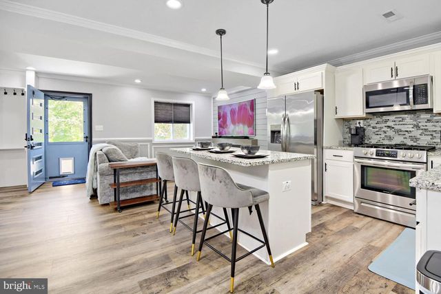 606 MEADOW RD, Baltimore, MD 21206