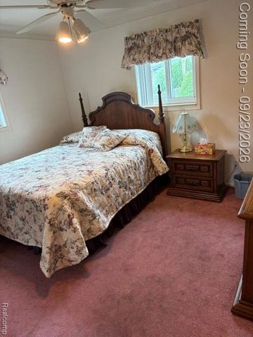 32901 Grinsell Drive, Warren, MI 48092