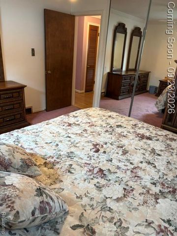 32901 Grinsell Drive, Warren, MI 48092