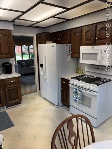 32901 Grinsell Drive, Warren, MI 48092