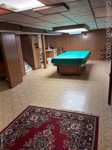 32901 Grinsell Drive, Warren, MI 48092