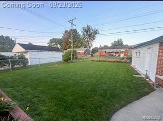 32901 Grinsell Drive, Warren, MI 48092