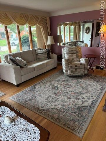32901 Grinsell Drive, Warren, MI 48092