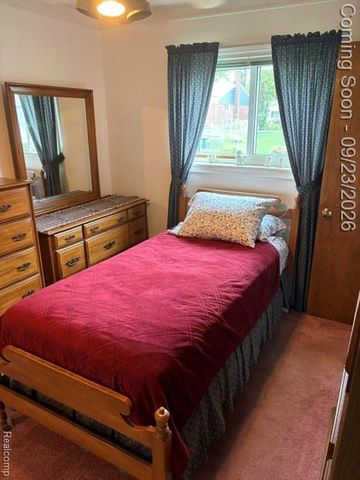 32901 Grinsell Drive, Warren, MI 48092