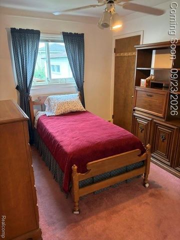 32901 Grinsell Drive, Warren, MI 48092