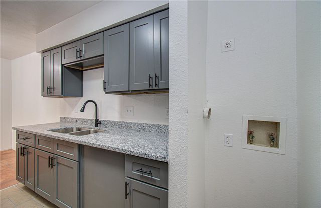 8034 Antoine Drive 223, Houston, TX 77088