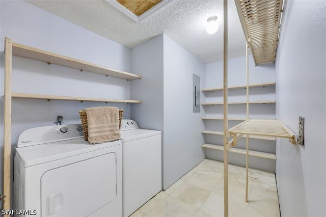 5685 Whitaker RD 202, Naples, FL 34112