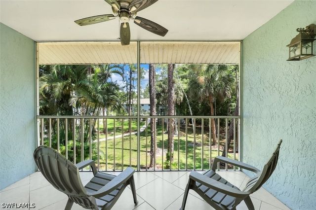 5685 Whitaker RD 202, Naples, FL 34112