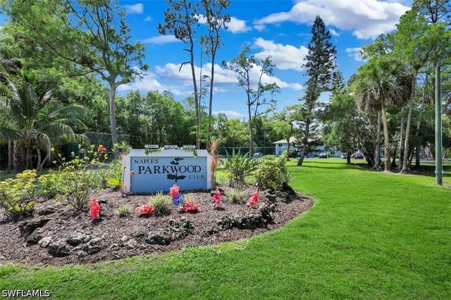 5685 Whitaker RD 202, Naples, FL 34112