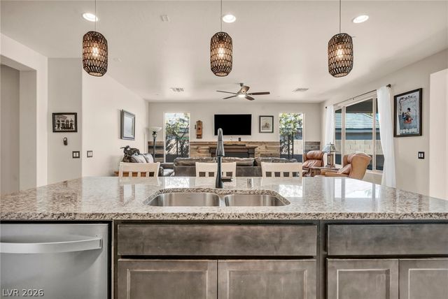 40 Vicolo Della Luna, Henderson, NV 89011