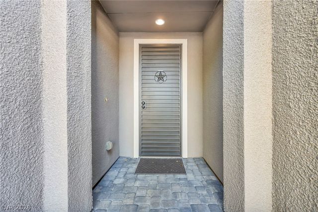 40 Vicolo Della Luna, Henderson, NV 89011