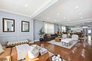 301 Roosevelt Ave, Hasbrouck Heights Boro, NJ 07604