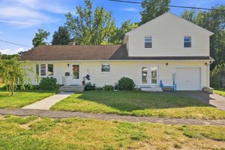 4 Rita Circle, South Hadley, MA 01075