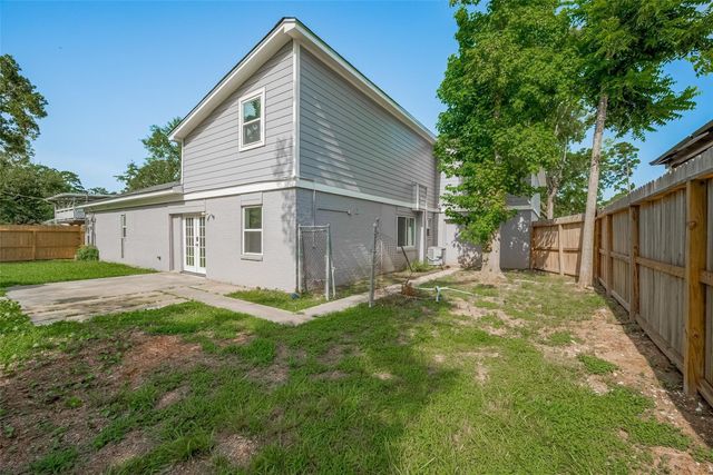 24606 Glen Loch Drive, Spring, TX 77380