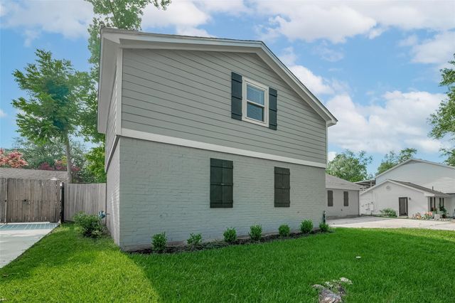 24606 Glen Loch Drive, Spring, TX 77380