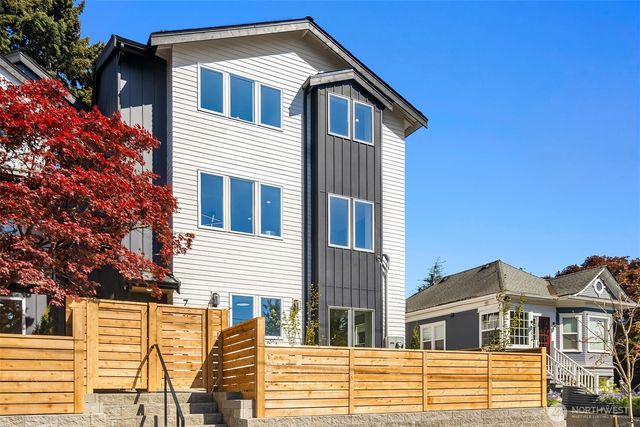 7332 25th Avenue NW, Seattle, WA 98117