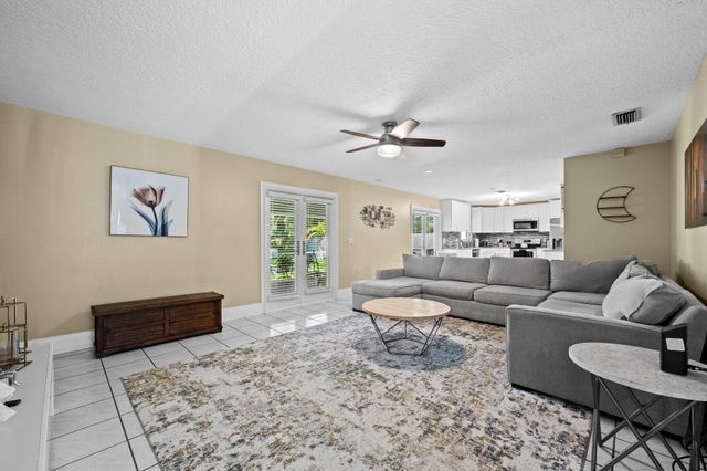 13724 Lilac Place, Wellington, FL 33414