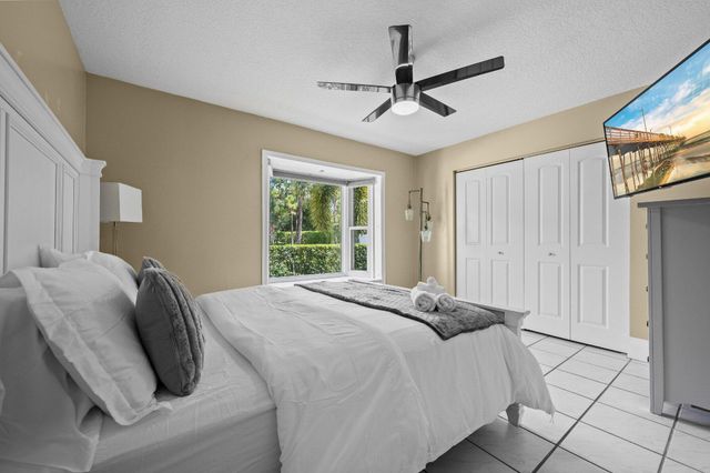 13724 Lilac Place, Wellington, FL 33414