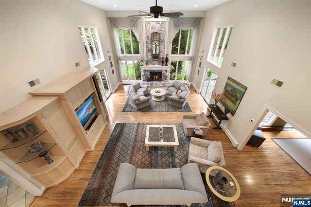 24 Country Club Way, Demarest, NJ 07627