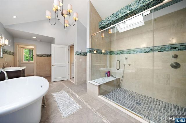 24 Country Club Way, Demarest, NJ 07627
