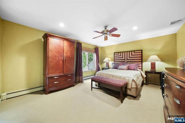 24 Country Club Way, Demarest, NJ 07627