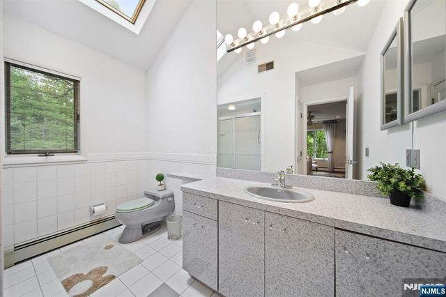 24 Country Club Way, Demarest, NJ 07627