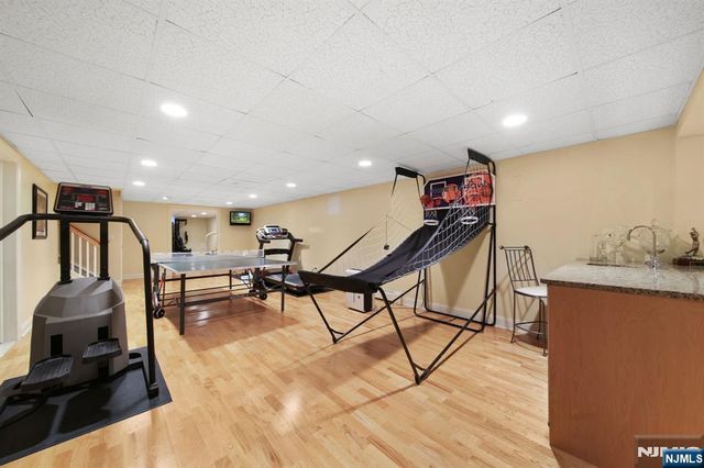24 Country Club Way, Demarest, NJ 07627