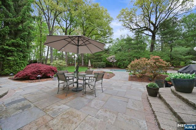 24 Country Club Way, Demarest, NJ 07627
