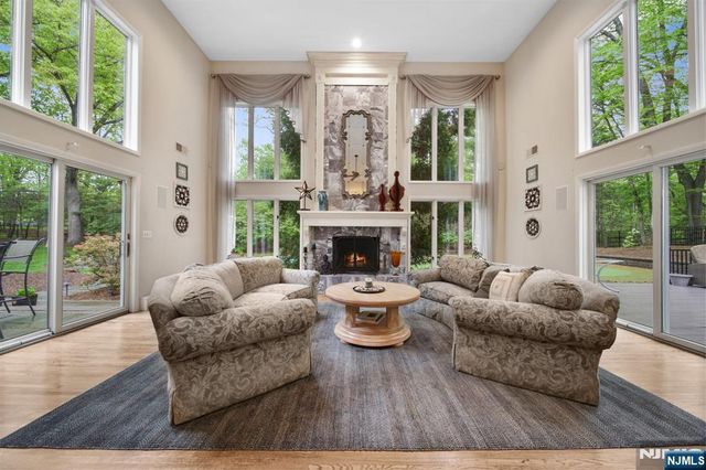 24 Country Club Way, Demarest, NJ 07627