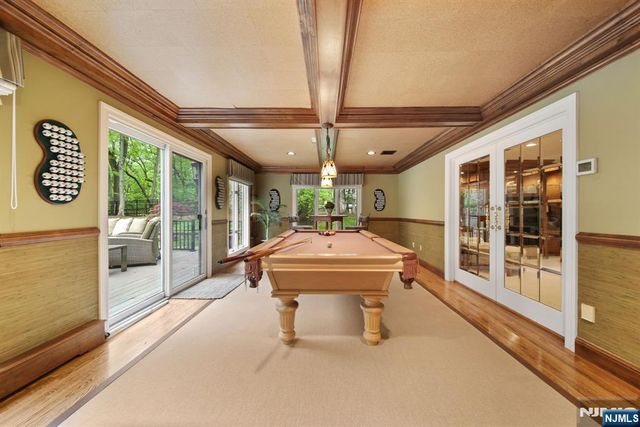 24 Country Club Way, Demarest, NJ 07627