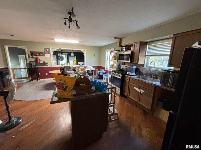 3152 Hotze Rd Road, Salem, IL 62881