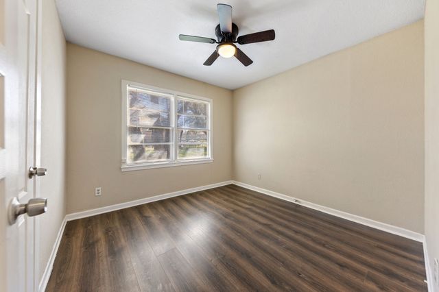 3432 Avenue C, Fort Worth, TX 76105